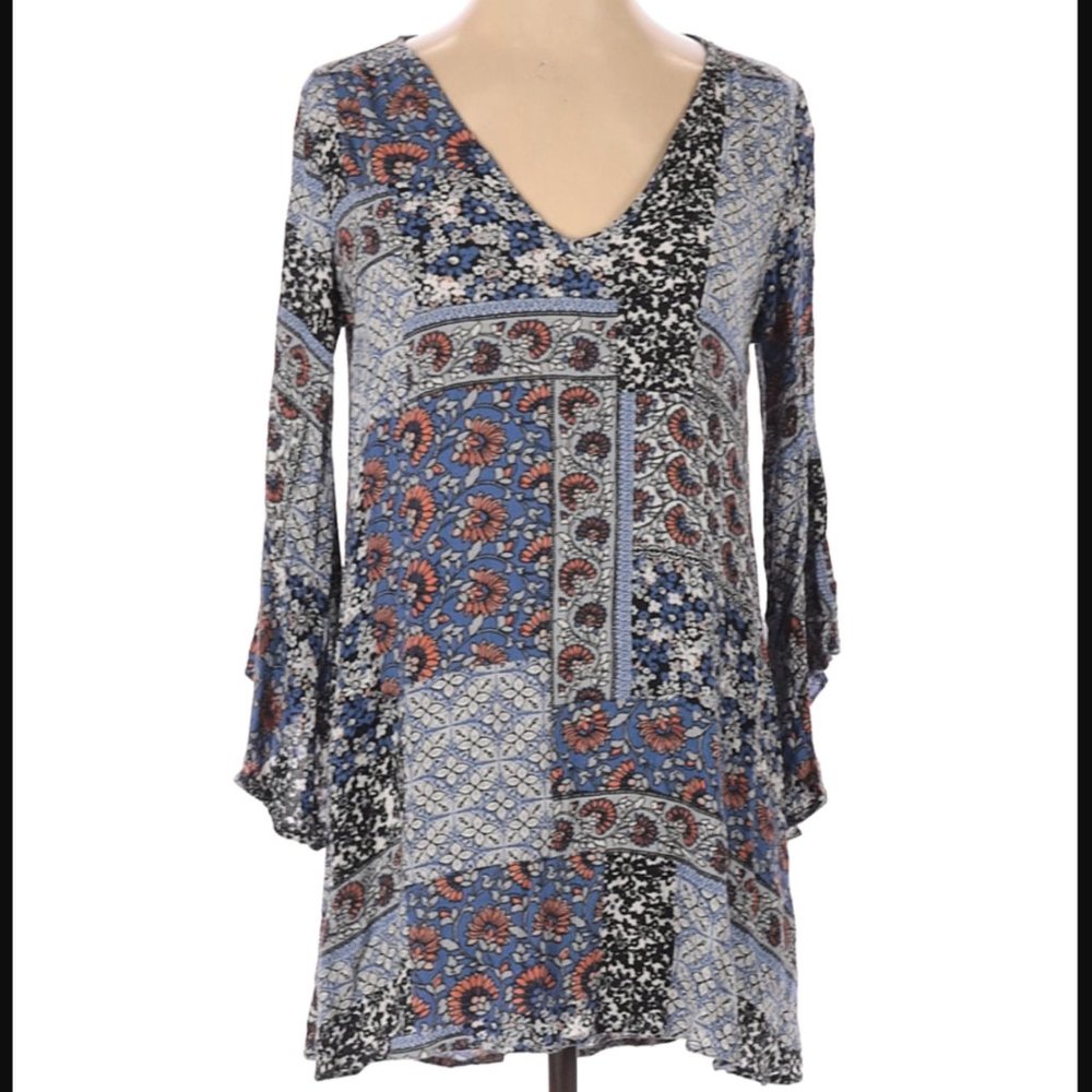 Lush Blue Flutter Sleeve Dress XS